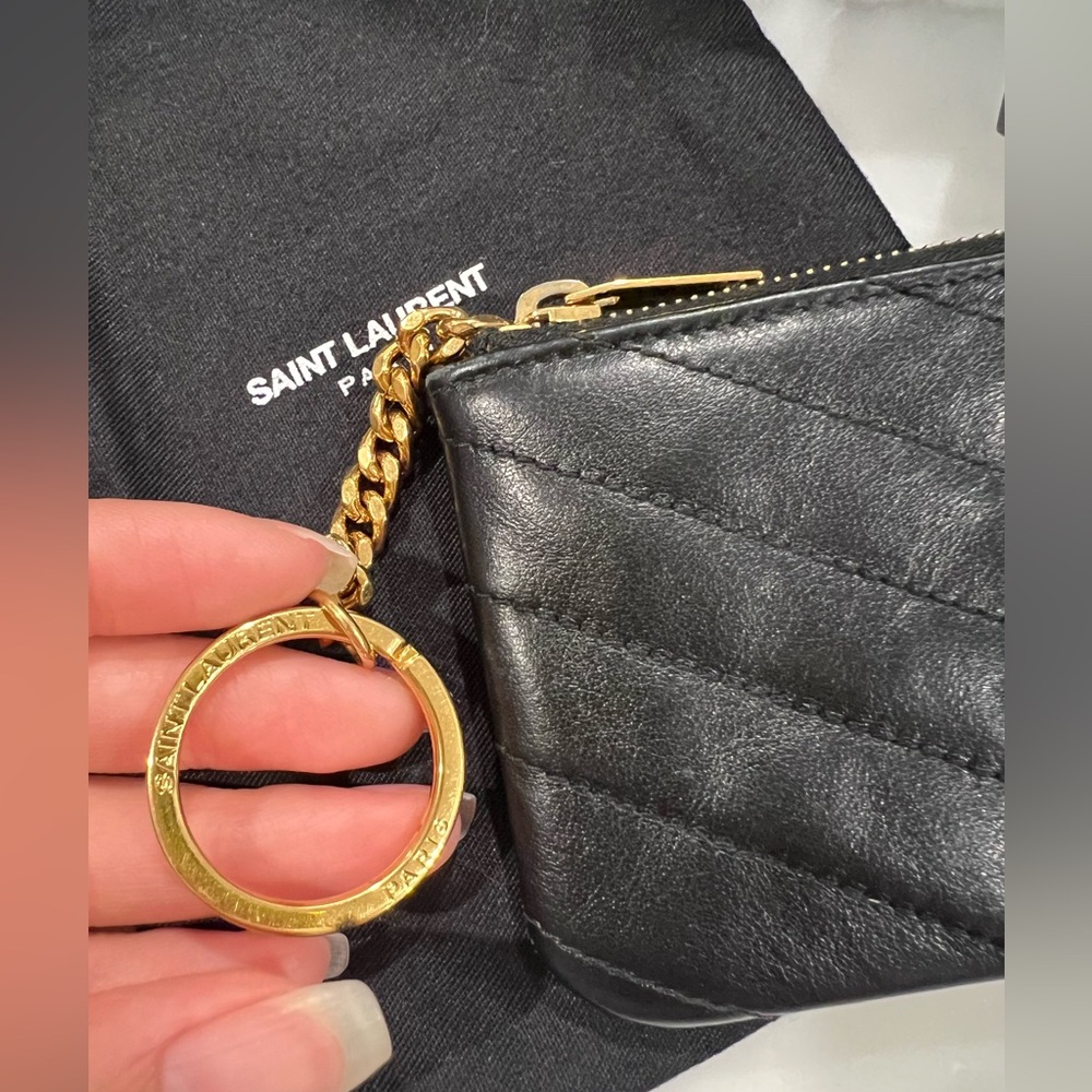 ***SOLD*** on marketplace - YSL CASSANDRE MATELASSÉ KEY POUCH IN SMOOTH LEATHER - Picture 5 of 11